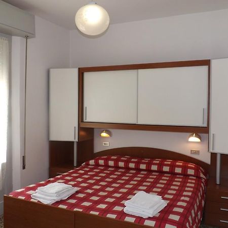 Hotel La Vela Беллария-Иджеа-Марина Номер фото