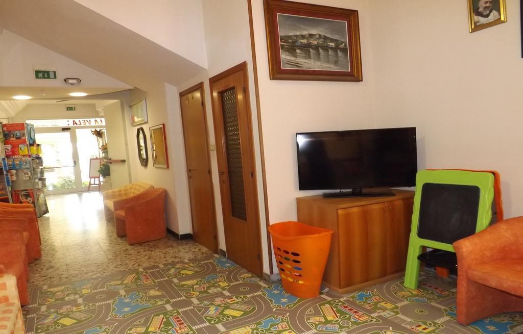 Hotel La Vela Беллария-Иджеа-Марина Экстерьер фото