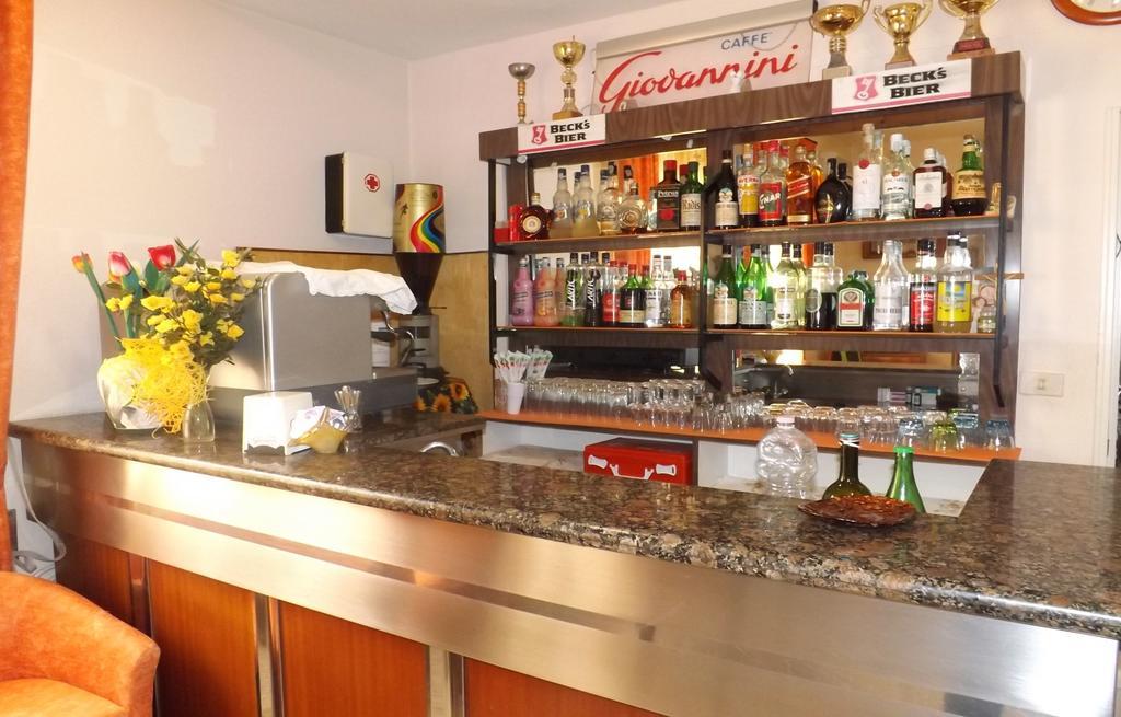 Hotel La Vela Беллария-Иджеа-Марина Экстерьер фото